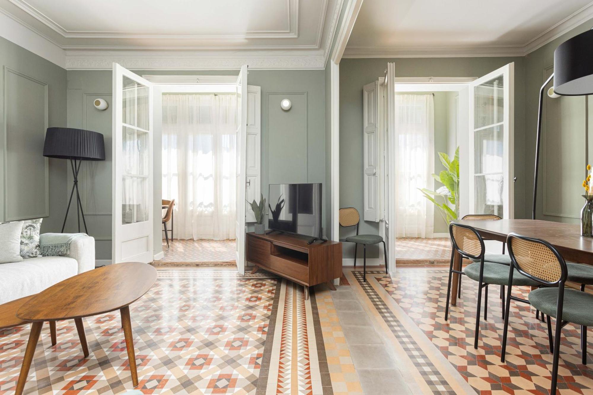 Spacious Stylish 4-bedroom Modernist Appartement Barcelona