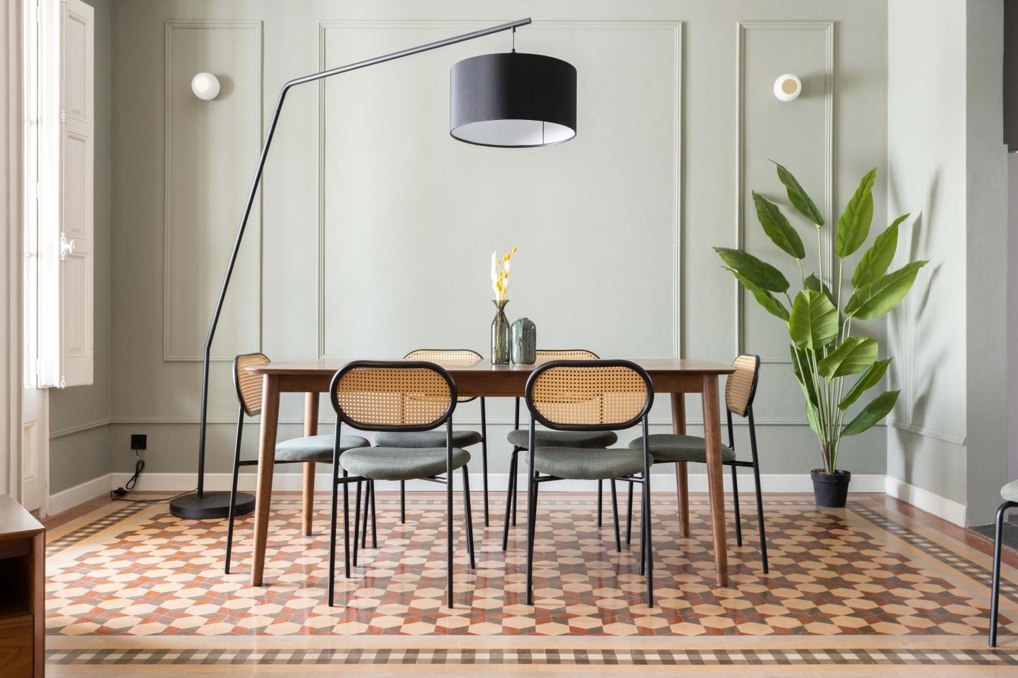 Appartement Spacious Stylish 4-bedroom Modernist