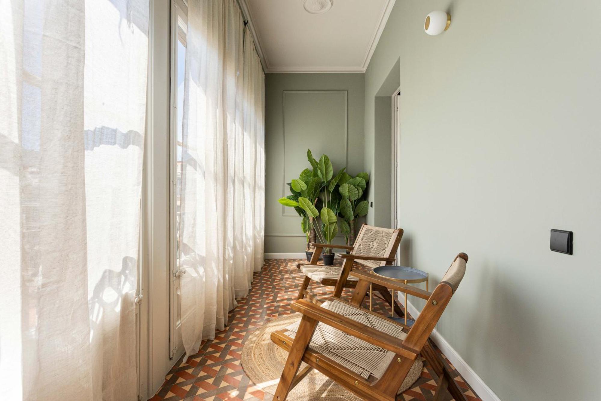 Spacious Stylish 4-bedroom Modernist * Barcelone